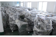 月餅機多少錢一臺？月餅包餡機價格。